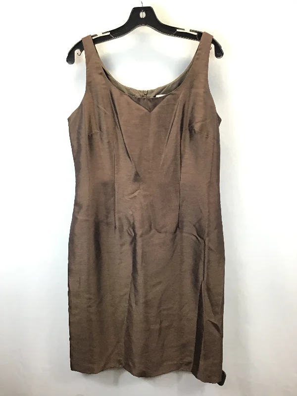 Dress Casual Short By Jessica Howard In Brown, Size: 12